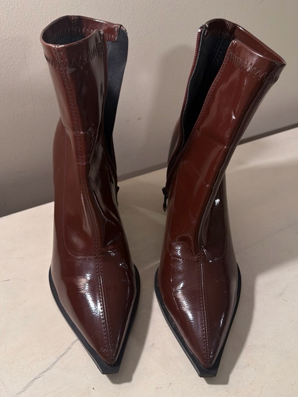 Source Unknown Chocolate Brown Patent Pointed-Toe Heeled Ankle Boots